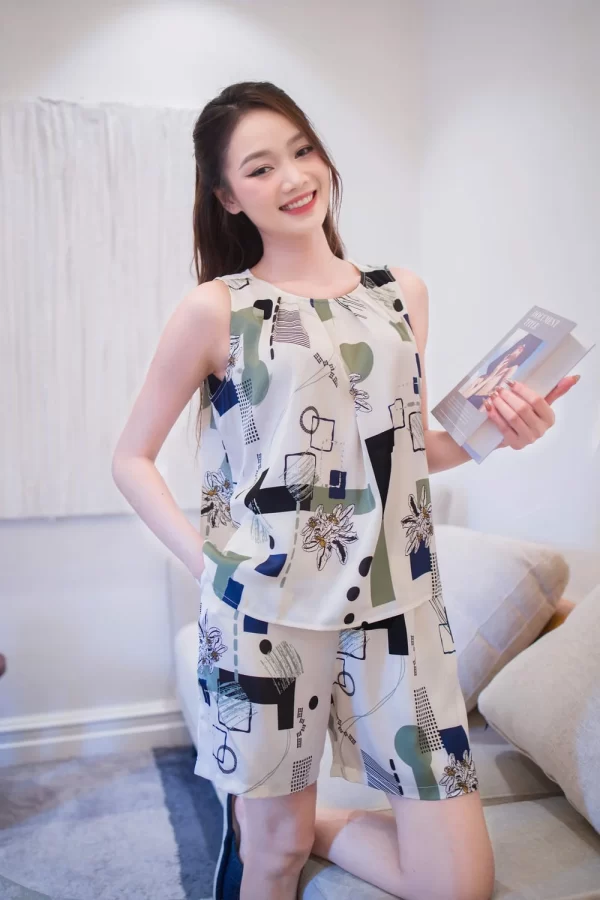 Bộ đùi mặc nhà chất Lụa Satin Nhật sát nách xếp ly cổ Selen
