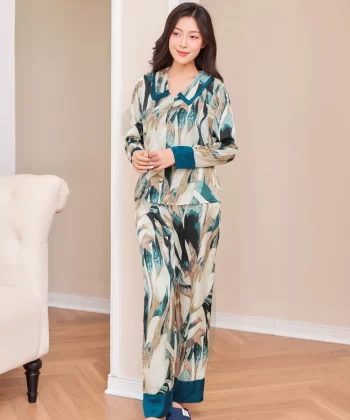 Alternative view of Bộ lụa dài tay quần dài cổ sen chất lụa Latin cao cấp, thoáng mát